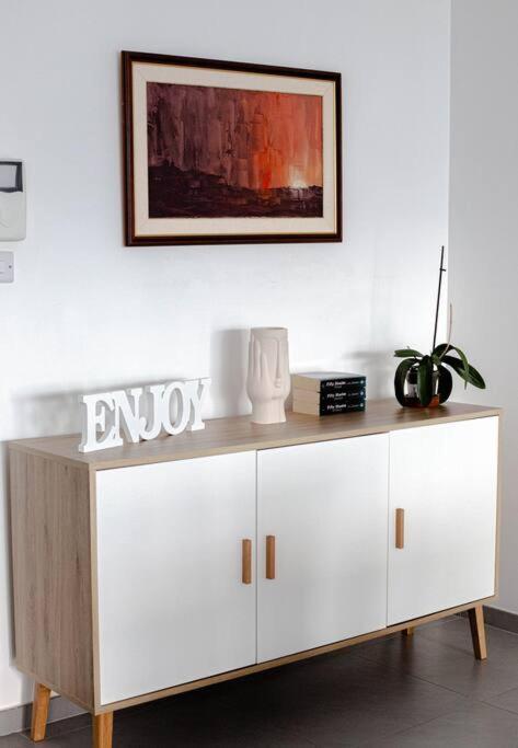 Seafront Two Bedroom Apartment San Giuliano Esterno foto